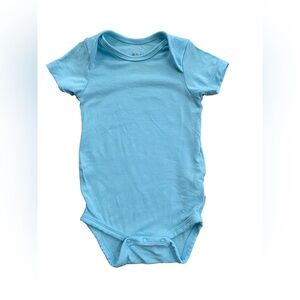 Kyte Baby Size 0-3 Months Short Sleeve Light Blue Bamboo Bodysuit